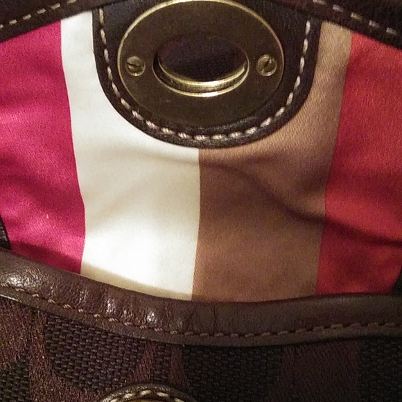 Coach 11141 Leigh Bag - Picture 14 of 16